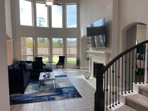 Staycation! In Fabulous Spring,tx 5bd/3.5bth Pool!