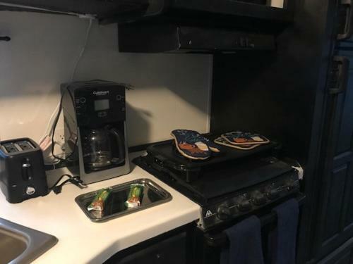 Monthly, Weekly, Nightly Rates-lovely Camper Rv With Hammock