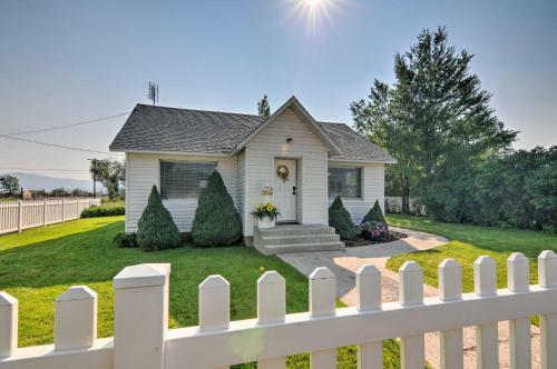 Home With Fenced Yard By 5 Mighty Natl Parks
