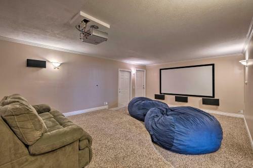 Luxe Erda Home With Indoor Pool, Yard And Mountain View