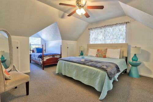 Creekside Cabins - Cypress Creek House
