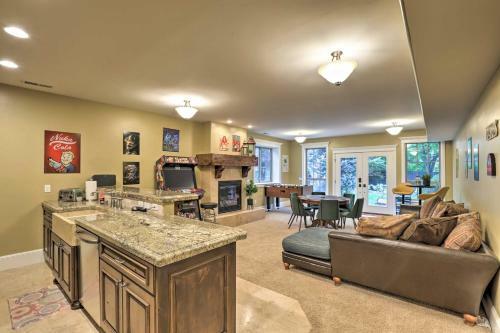 Luxurious Highland Home With Backyard Oasis!
