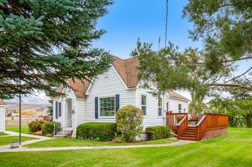 Bear Lake Classic Cottage