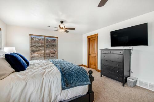 Peaceful Bear Lake Home