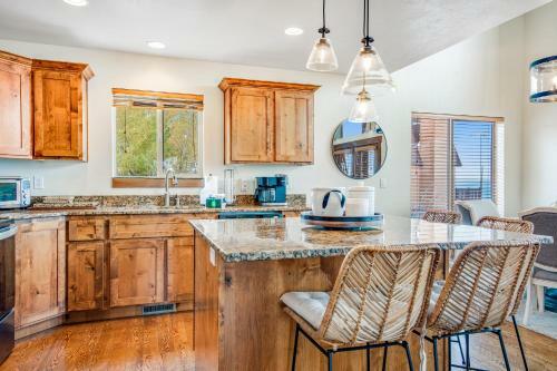 Peaceful Bear Lake Home