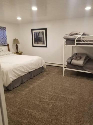 Apartamento Pet Friendly 3bd/2ba City Retreat & Waffle Breakfast