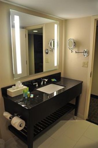 Radisson Hotel Manchester Downtown