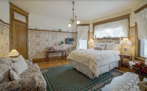 Dakotah Rose Bed And Breakfast
