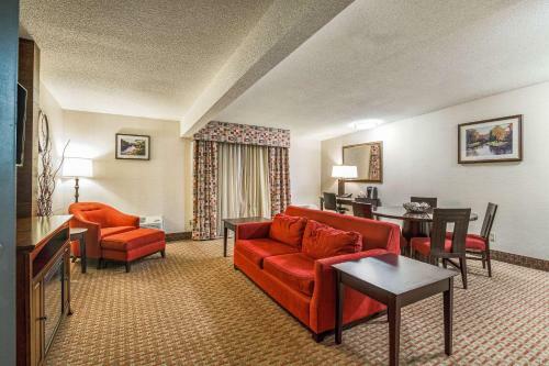 Hotel Holiday Inn Riverside Minot