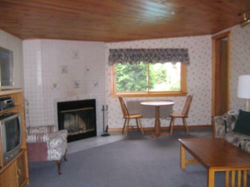 Town & Country Motor Inn