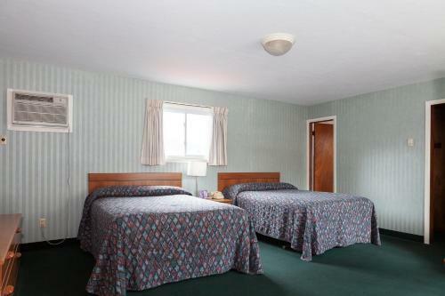 Town & Country Motor Inn