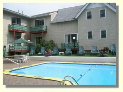 Town & Country Motor Inn