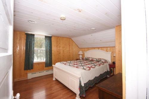 Bed & Breakfast Spruce Lodge Llc