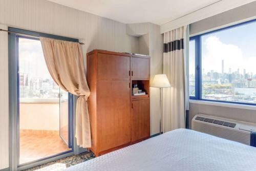 Hotel Four Points By Sheraton Long Island City
