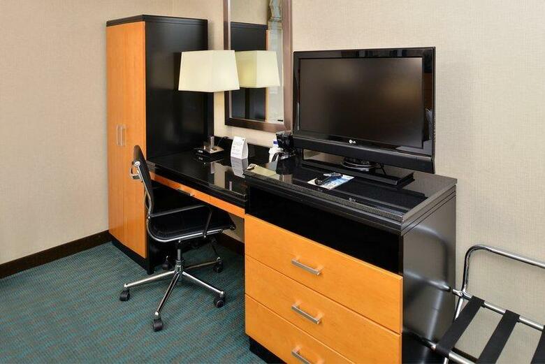 Hotel Holiday Inn Express Kennedy Airport