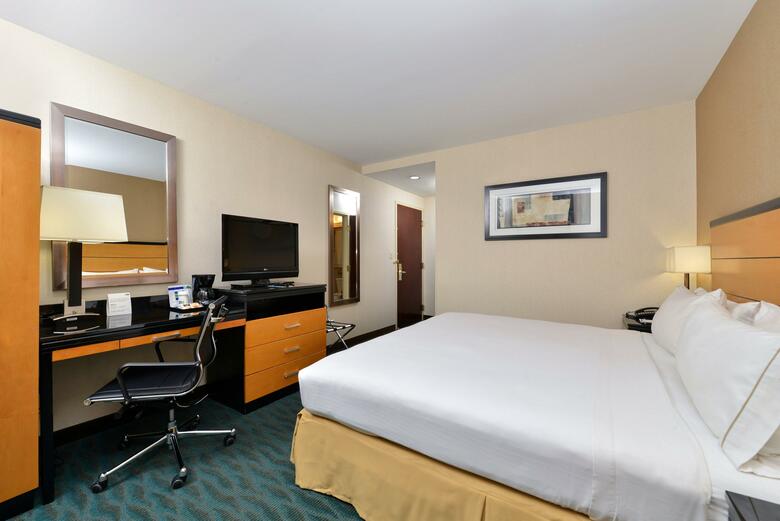 Hotel Holiday Inn Express Kennedy Airport