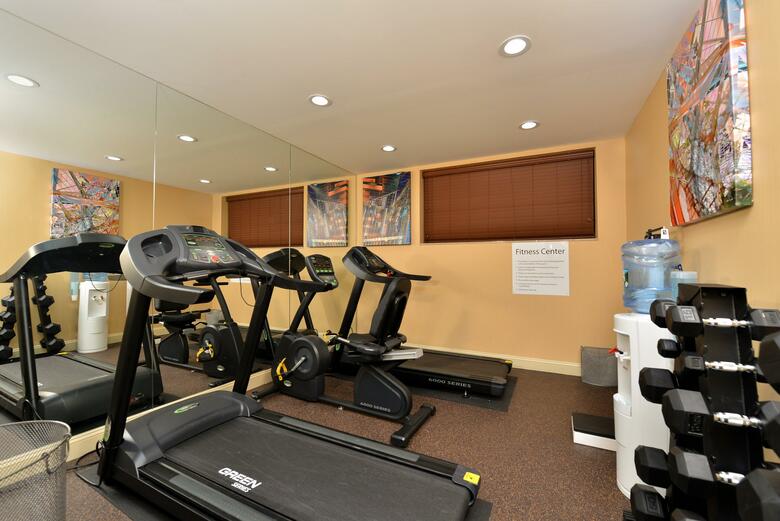 Hotel Holiday Inn Express Kennedy Airport