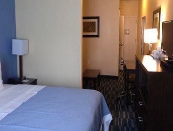 Hotel Days Inn & Suites - Ozone Park