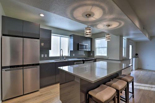 Saratoga Springs Home - Lake And Mountain Views