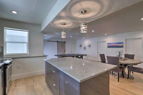 Saratoga Springs Home - Lake And Mountain Views