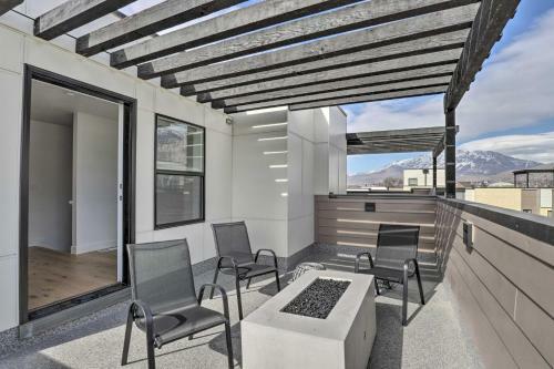 Chic And Sunny Provo Townhome With Rooftop Deck!