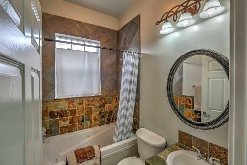 Elegant Smithfield Home With Backyard - 6 Mi To Usu!