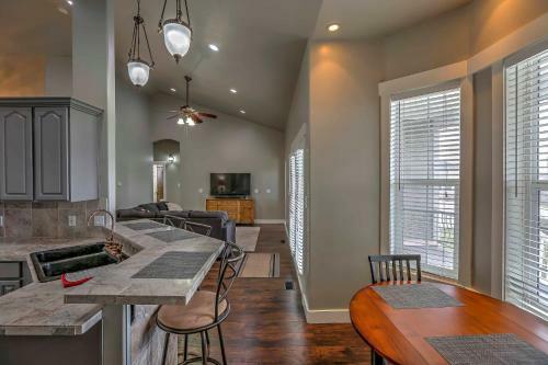Elegant Smithfield Home With Backyard - 6 Mi To Usu!