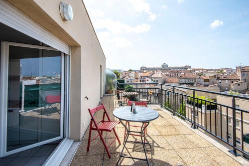 Bright Apartment With Terrace In Marseille