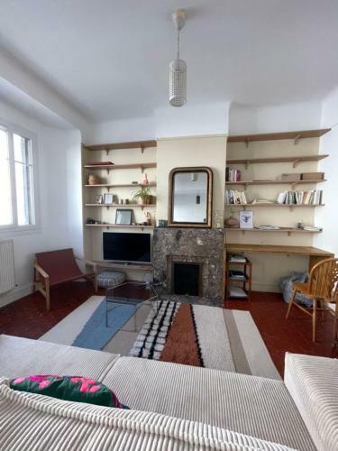 Apartamento Cosy Apt With Balcony Near Palais Longchamp