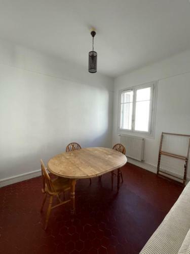 Apartamento Cosy Apt With Balcony Near Palais Longchamp