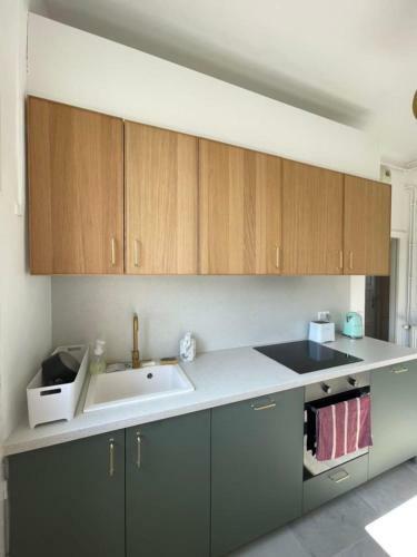 Apartamento Cosy Apt With Balcony Near Palais Longchamp