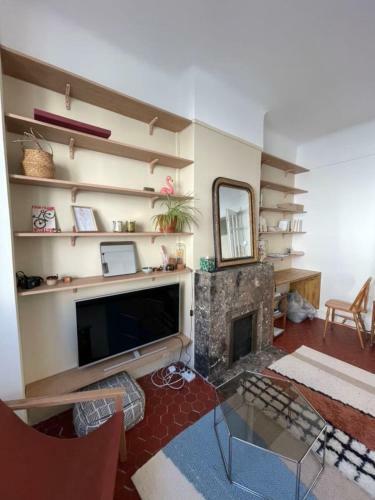 Apartamento Cosy Apt With Balcony Near Palais Longchamp