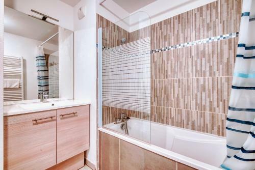 Apartamento Hopkinson - Agr�able T3 Avec Balcon Et Parking � La Blancarde