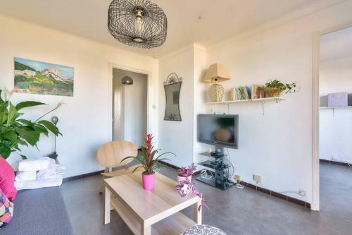 Apartamento Superb 1 Bed 5 Min Walk To The Beach Pointe Rouge