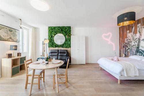 Apartamento Appart-jacuzzi � 6 Min de La Gare St Charles