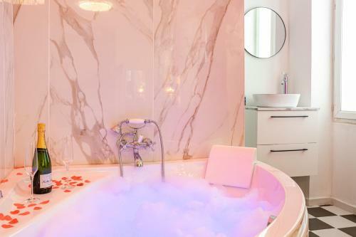 Apartamento Appart-jacuzzi � 6 Min de La Gare St Charles