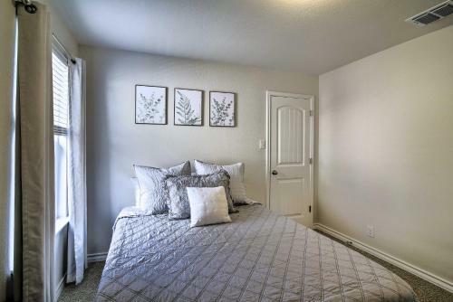 Updated Family Home With Yard 6 Mi To Seaworld
