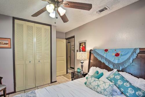 Unique Vintage Hideaway Less Than 6 Miles To Lackland Afb!