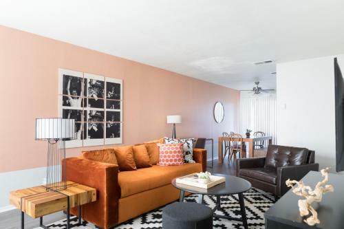 Wanderjaunt - Oak Hills Apartments