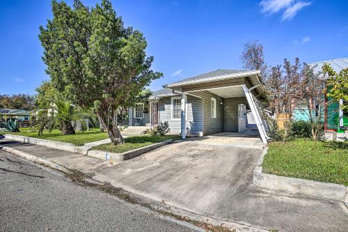 Modern San Antonio Home, 5 Mi To River Walk!