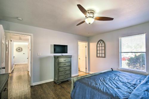 Ideally Located San Antonio Home With Fire Pit!
