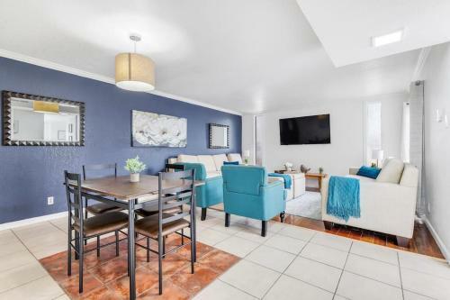 Meadow Hills House-family Fun-great Location