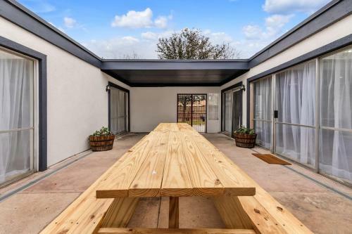 Meadow Hills House-family Fun-great Location