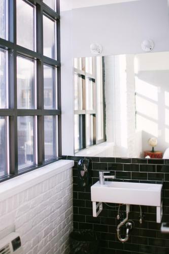 The Local Hostel Nyc