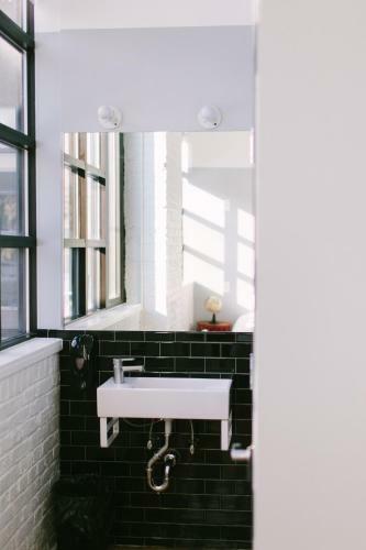 The Local Hostel Nyc