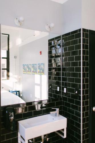 The Local Hostel Nyc