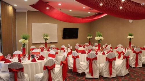 Adria Hotel And Conference Center