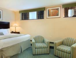 Hotel Ramada Queens