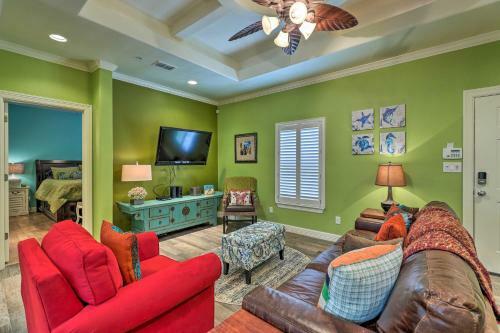 Apartamento Pacifica Condo With Balcony, Walk To Beach!