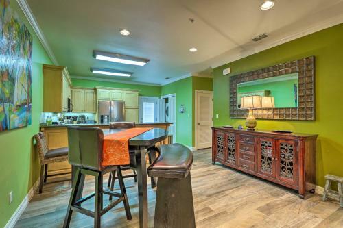 Apartamento Pacifica Condo With Balcony, Walk To Beach!